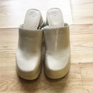 Zara Women’s Wide Chunky Heel Platforms